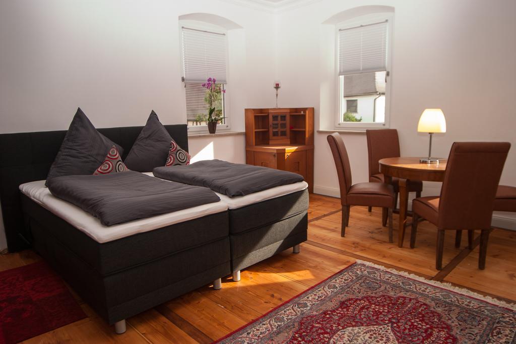 Exklusive Ferienwohnung Geisfeld Geisfeld  Zimmer foto